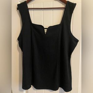 Sleeveless top with wire